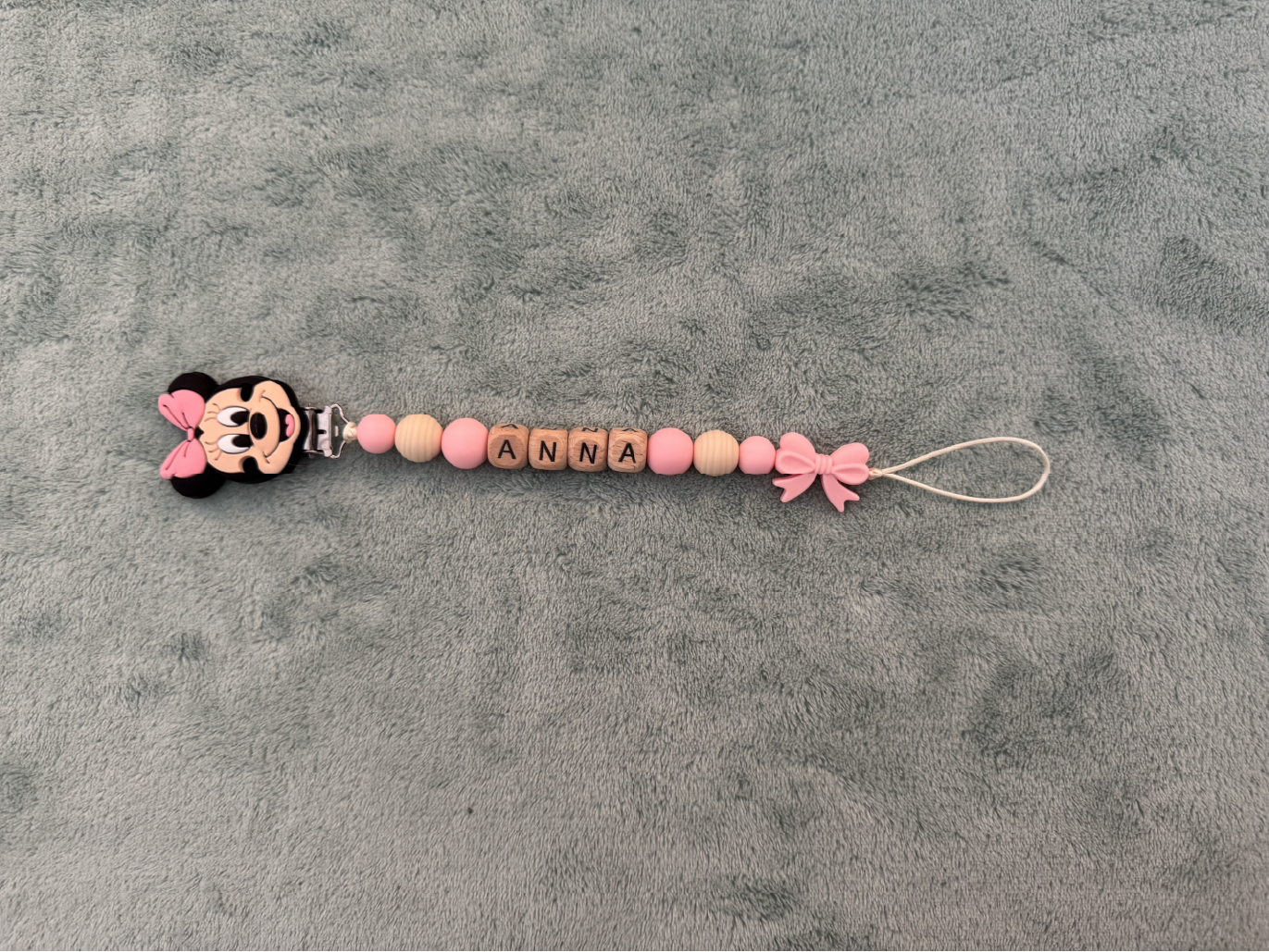 Attache-tétine-personnalisée-Anna