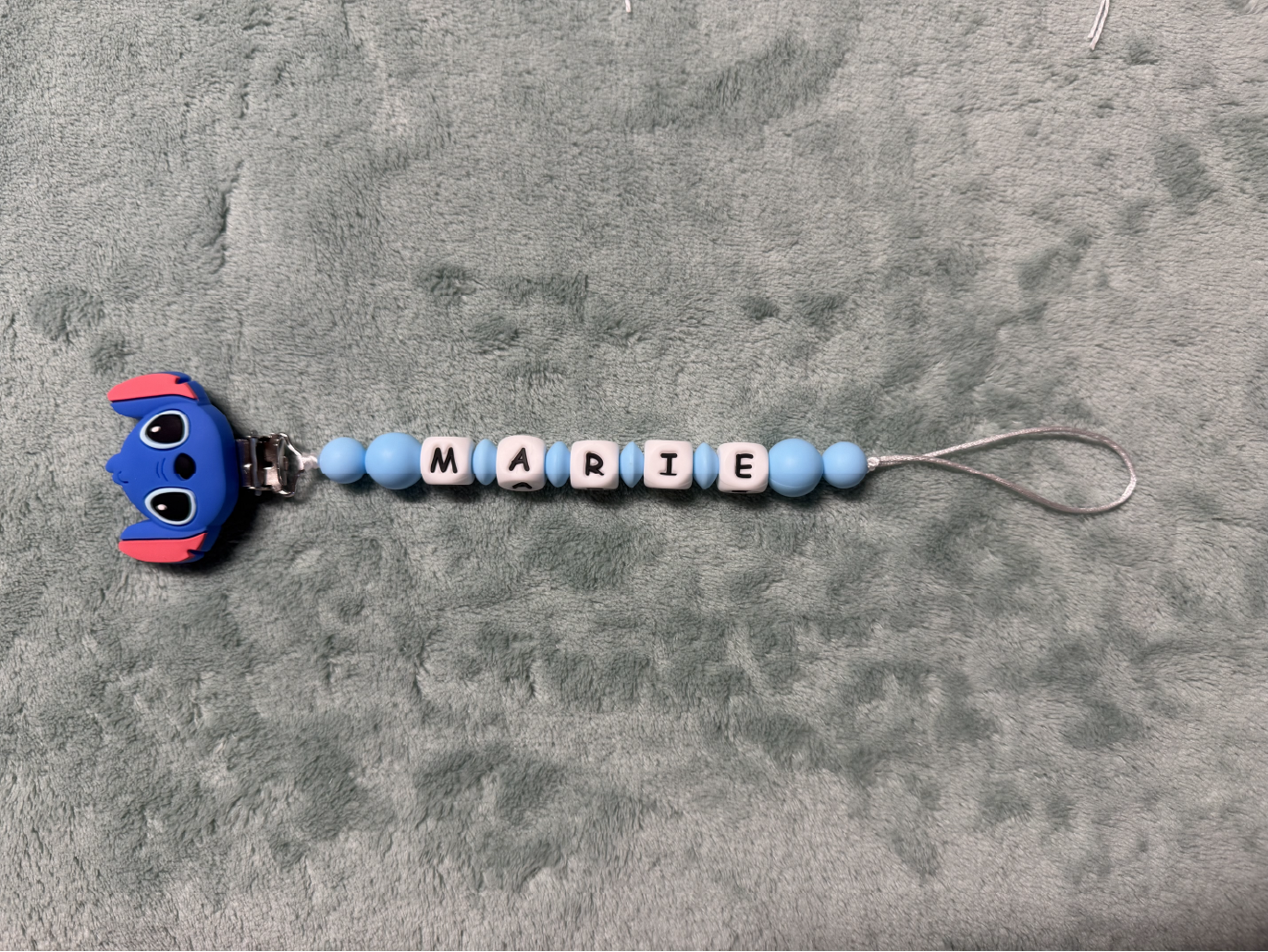 Attache-tétine-personnalisée-Marie